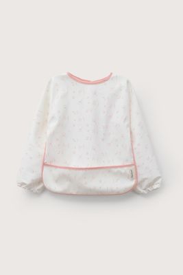 Babero delantal de niña