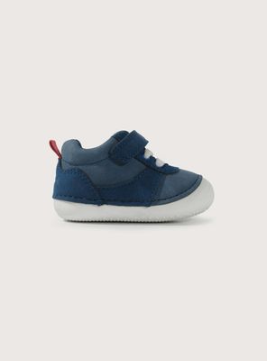 Imagen 2 del producto Zapatilla para niño color azul con velcro elástico