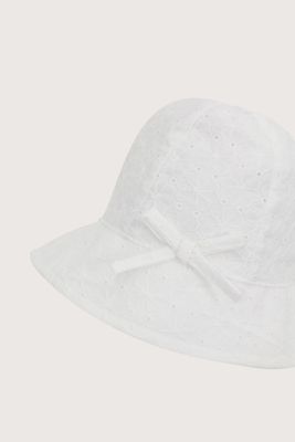 Imagen 2 del producto Gorro blanco de niña