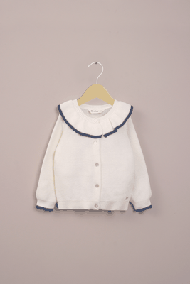 Chaleco blanco con cuello de niña