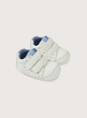 Imagen 1 del producto Zapatilla blanca con estampado para niña
