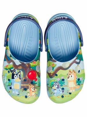 Imagen 2 del producto Zueco Crocs Niño Bluey Classic Clog K Celeste