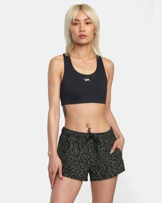 Imagen 1 del producto Short Mujer Ess Low Rise J Ndst Verde