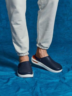 Imagen 2 del producto Zueco Crocs Hombre Inmotion Azul Marino