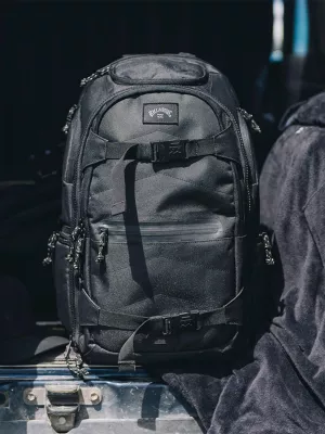 Imagen 1 del producto Mochila Hombre Combat OG Negro