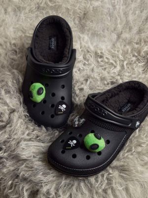 Imagen 2 del producto Zueco Crocs Hombre Classic Lined Clog Negro