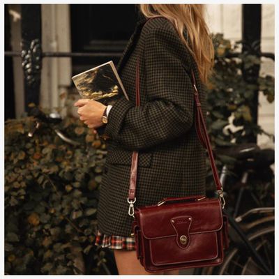 Imagen 2 del producto Ecosusi Bolso Mensajero Alison de Cuero Vegano Rojo Angola