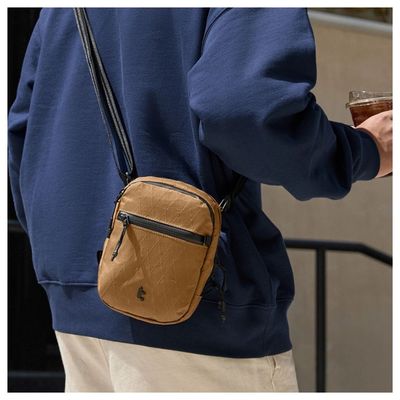 Imagen 2 del producto Tomtoc Bolso Bandolera de Viaje Aviator-T37 RFID Versión X-Pac Marrón