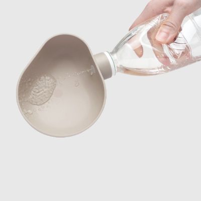 Imagen 2 del producto TAZÓN AGUA PORTÁTIL PARA MASCOTAS PIDAN®- MARRÓN