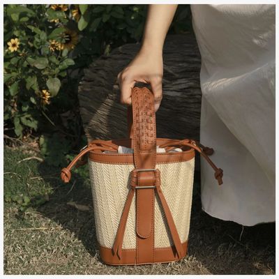 Imagen 2 del producto Ecosusi Bolso Bandolera Tipo Cubo Marina de Rafia Natural Marrón