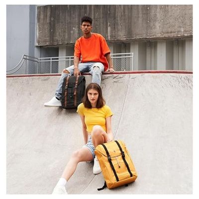 Imagen 2 del producto Tomtoc Mochila VintPack-A1 17L para Macbook 16"" - Amarillo