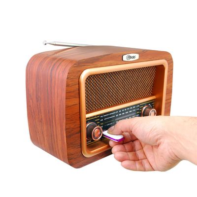Imagen 2 del producto Radio Portatil Retro Mlab Nostalgic Recargable AM/FM USB