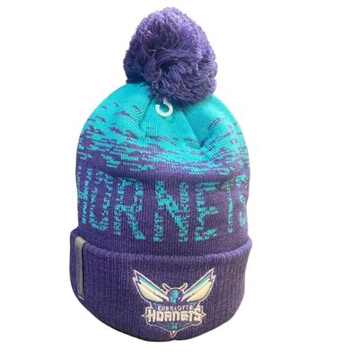Imagen 2 del producto GORRO New Era CHARLOTTE HORNETS Silueta KNIT BEANIE Unisex