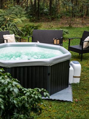 Imagen 2 del producto Hot Tub Armable Tuscany Frame WiFi Para 6 Personas MSpa