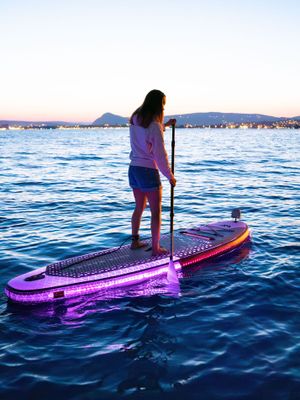 Imagen 2 del producto Stand Up Paddle con Luces Aqua Marina GLOW SUP Inflable