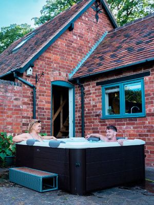 Imagen 2 del producto Hot Tub Tribeca Frame WiFi Para 6 Personas MSpa