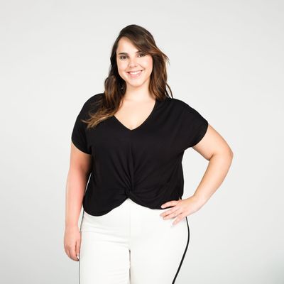 Imagen 2 del producto Polera Juvenil Con Diseño Recogido Negra Caffarena