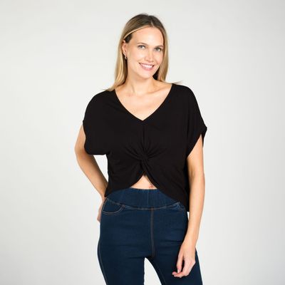 Polera Juvenil Con Diseño Recogido Negra Caffarena