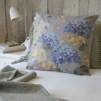 Imagen 2 del producto FUNDA COJÍN GAMUZA HORTENSIAS 45X45