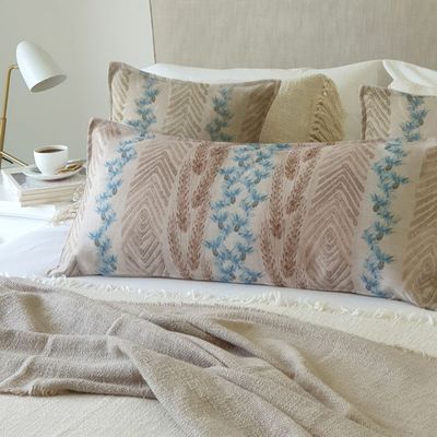 Imagen 2 del producto FUNDA COJÍN MARISA ESPIGAS Y FLOR AZUL XL