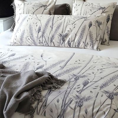 Imagen 2 del producto PIECERA VELVET ESPIGAS Y LIBÉLULA 220 X 90