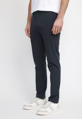 Pantalón Hombre Chino Performance Negro 4IFB7348