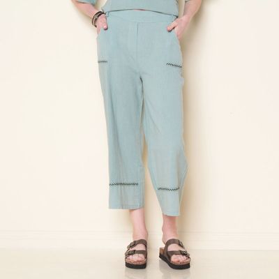 Pantalon Lino Solido Con Blosillos Y Aplicacion En Bordado