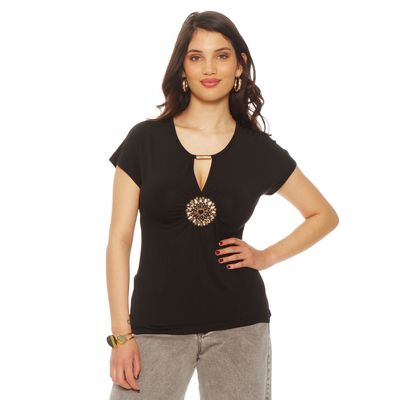 Polera Manga  Corta Solida Escote V Con  Aplicacion En Busto