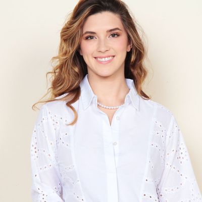 Imagen 2 del producto Blusa Abotonada Manga Larga Schiffli