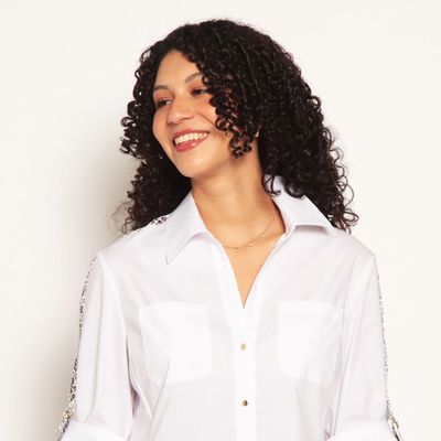 Imagen 2 del producto Blusa Manga 3/4 Abotonada En Delantero Tela Tejida En Costado Y Cinta