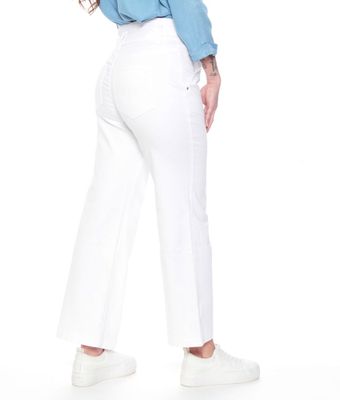 Imagen 2 del producto Pantalon Crop Cargo Tiro Alto Pretina Media 2 Botones
