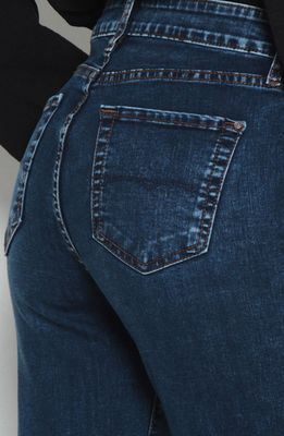 Imagen 2 del producto Jeans Basico Recto Tiro Alto Pretina Un Boton Bolsillo Bordado