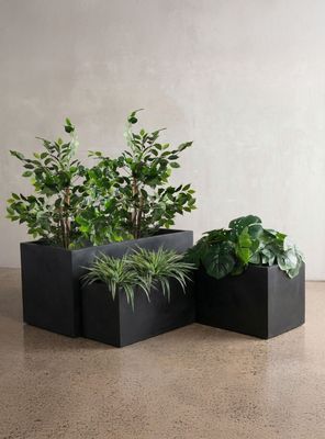 Imagen 2 del producto Macetero Patagonia Medio 30 Negro