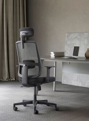 Imagen 2 del producto Silla Oficina Lotto con cabecero Negro