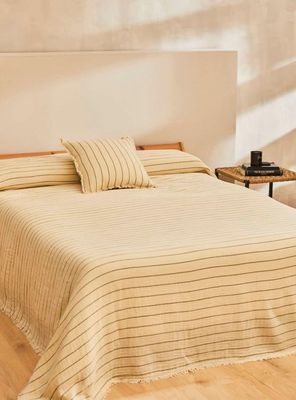 Imagen 2 del producto Cubrecama Gratto 240x260 (cama 2 plazas o Queen)