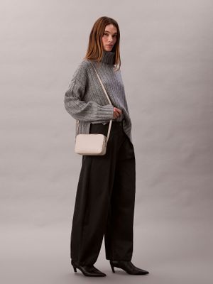 Imagen 2 del producto Bandolera Con Cierre De Cremallera Beige Calvin Klein