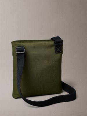 Imagen 2 del producto Bolso Plano de Nailon con Monograma Verde Calvin Klein