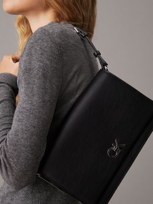 Imagen 2 del producto Cartera Ck Elongated Negro Calvin Klein