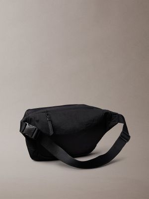 Imagen 2 del producto Banano Metro Nylon Oversized Negro Calvin Klein