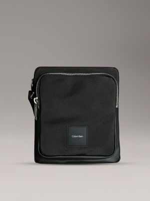 Bolso Bandolera Utility Negro Calvin Klein