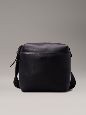 Bolso Reporter Essential Cube Negro Calvin Klein