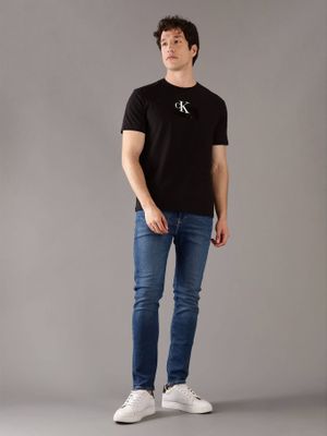 Imagen 2 del producto Polera Graphic Box Shine Negro Calvin Klein