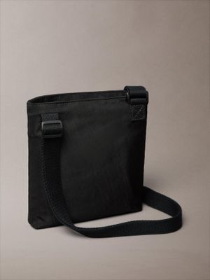 Imagen 2 del producto Bolso Plano de Nailon con Monograma Negro Calvin Klein