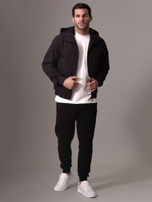 Imagen 2 del producto Chaqueta con Gorro Softshell Negro Calvin Klein