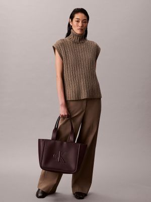 Imagen 2 del producto Cartera Tote Con Monograma Grabado Marrón Calvin Klein