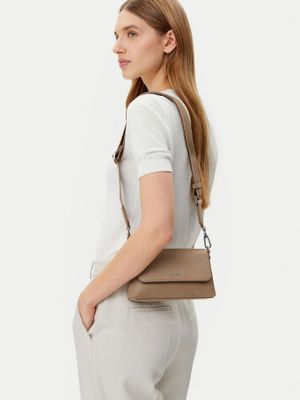 Imagen 2 del producto Cartera Ck Must Strap Mini Café Calvin Klein