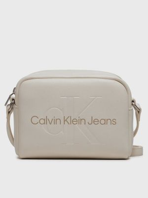 Bandolera Sculped Beige Calvin Klein