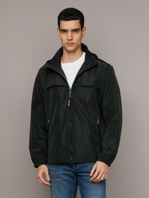 Chaqueta Ligera con Gorro Negro Calvin Klein