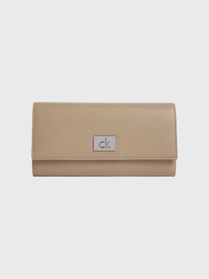 Billetera Ck Plaque Large Café Calvin Klein