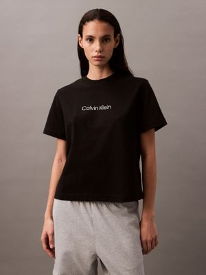 Imagen 1 del producto Polera Relaxed Logo Estándar Negro Calvin Klein